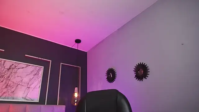 Samantha Brooke online show from November 2025 01:11:01 PM