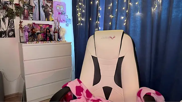 boobsybootie online show from January 2025 09:00:01 AM