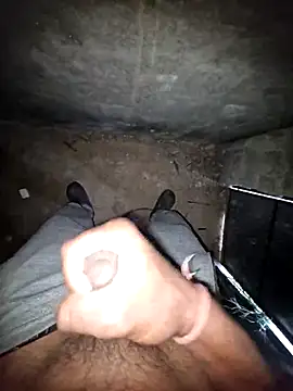 breejs online show from November 2025 04:35:02 AM