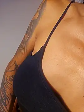 Snapshot of miatemptress69 chatting on October 2025 05:12:01 PM miatemptress69 online show from October 2025 05:12:01 PM