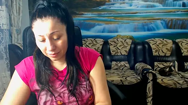 Snapshot of MoistMady chatting on March 2025 03:38:02 PM MoistMady online show from March 2025 03:38:02 PM