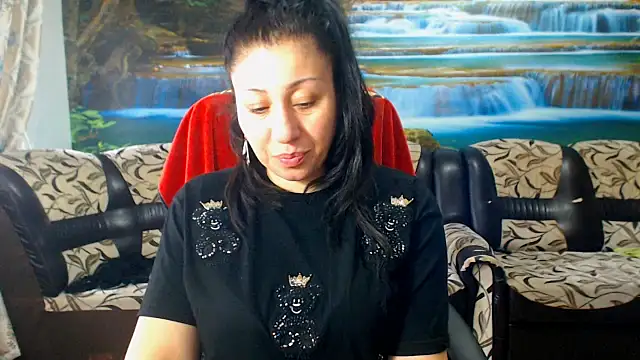 Snapshot of MoistMady chatting on February 2026 06:22:02 AM MoistMady online show from February 2026 06:22:02 AM