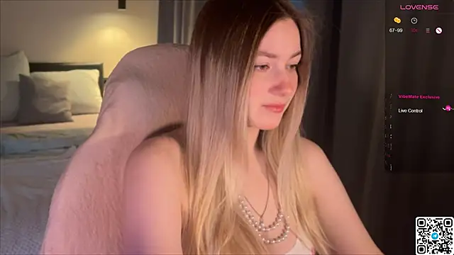 elinanortas online show from November 2025 05:40:02 AM