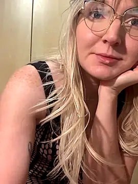 vanda26hot online show from December 2025 05:13:01 AM