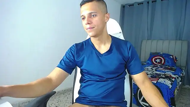 Snapshot of DavidAngell7 chatting on January 2025 03:15:02 AM DavidAngell7 online show from January 2025 03:15:02 AM