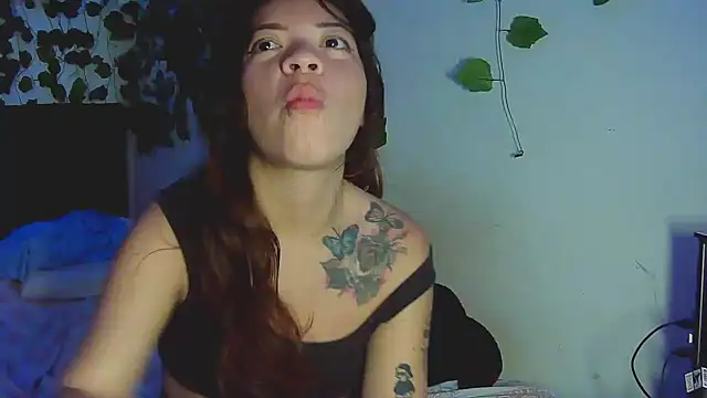 fresa caliente online show from December 2024 08:55:01 PM