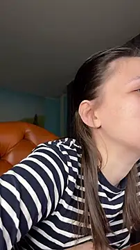 NinaVI online show from February 2025 05:59:01 PM