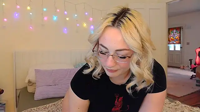 ashleyblaydex online show from February 2026 08:59:02 PM