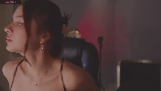 Snapshot of NaomiSainz chatting on February 2026 01:44:01 PM NaomiSainz online show from February 2026 01:44:01 PM