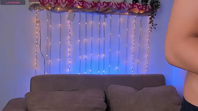 tomdrew69 online show from April 2026 02:49:01 AM