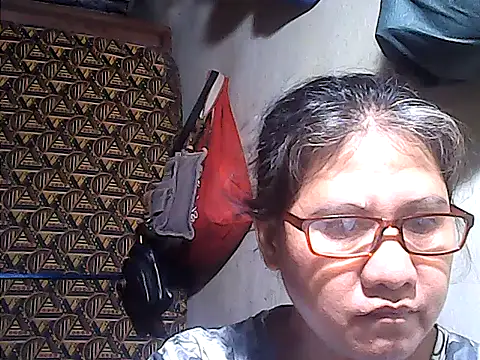Snapshot of sweetsosie18 chatting on June 2026 01:14:01 PM sweetsosie18 online show from June 2026 01:14:01 PM