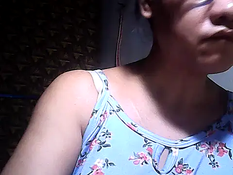 Snapshot of sweetsosie18 chatting on July 2026 11:44:02 PM sweetsosie18 online show from July 2026 11:44:02 PM