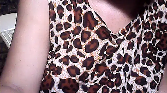 Snapshot of sweetsosie18 chatting on July 2026 02:33:01 PM sweetsosie18 online show from July 2026 02:33:01 PM