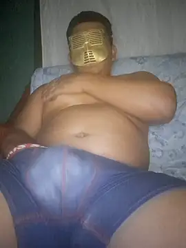 Efrain2090 online show from September 2025 07:09:02 AM