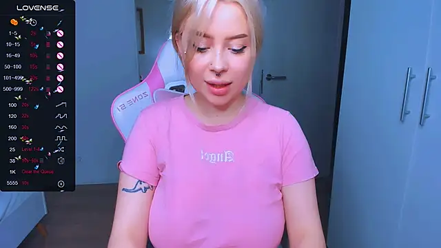 MonaLauu online show from January 2025 11:10:02 AM