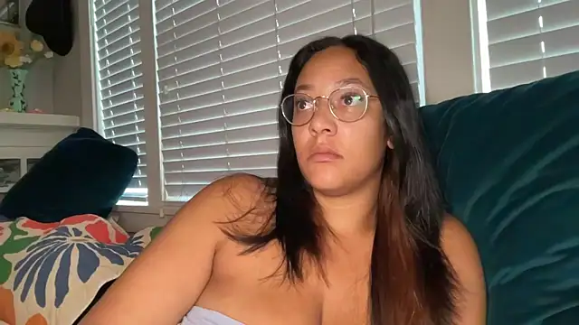 dreamyriri online show from April 2026 02:03:01 PM