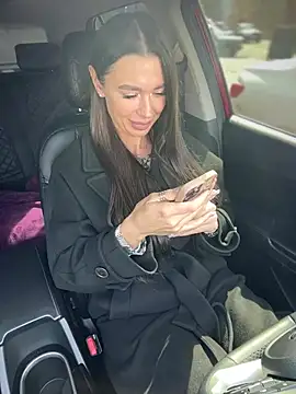 Emma Catt online show from April 2026 05:04:02 AM