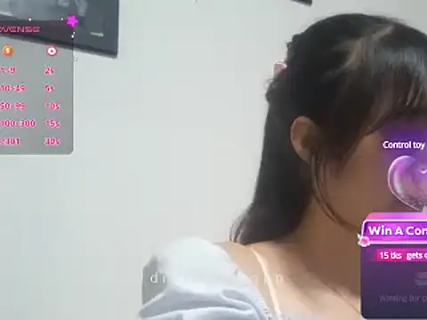 Moon lunita online show from February 2025 02:37:01 AM