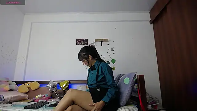 Moon lunita online show from March 2025 09:13:02 PM