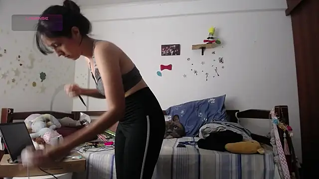 Moon lunita online show from September 2025 03:35:02 PM