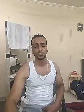 Snapshot of highguy chatting on June 2026 04:13:01 AM highguy online show from June 2026 04:13:01 AM
