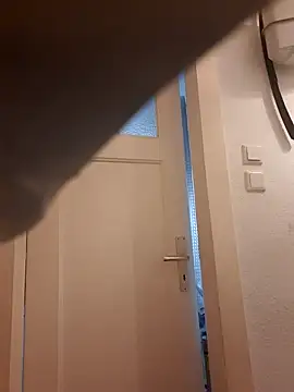 Snapshot of Tinka-Bella-Privat chatting on February 2026 12:32:01 PM Tinka-Bella-Privat online show from February 2026 12:32:01 PM