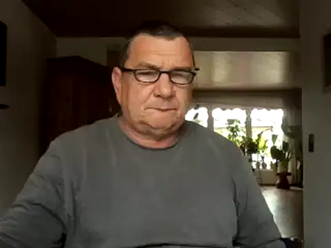 Nobbie444 online show from May 2026 09:50:02 AM