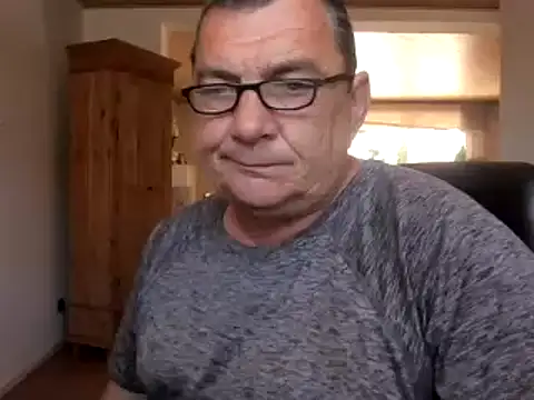 Nobbie444 online show from May 2026 12:24:01 PM