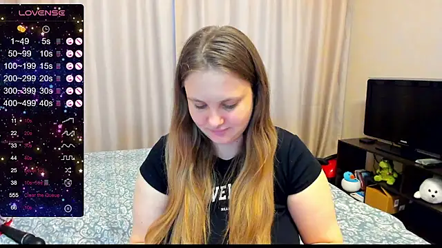 Snapshot of AlanaBrox chatting on December 2024 11:30:02 AM AlanaBrox online show from December 2024 11:30:02 AM