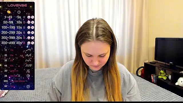 Snapshot of AlanaBrox chatting on February 2025 11:21:02 AM AlanaBrox online show from February 2025 11:21:02 AM