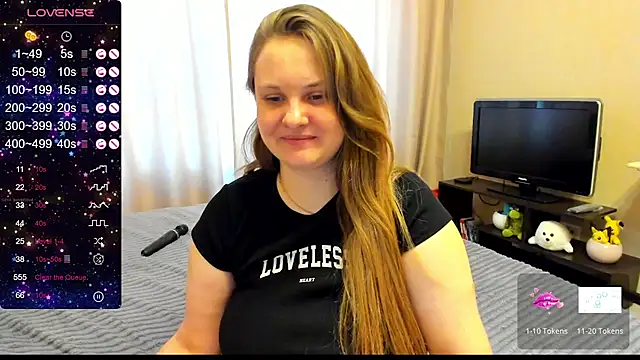 Snapshot of AlanaBrox chatting on February 2025 11:10:01 AM AlanaBrox online show from February 2025 11:10:01 AM