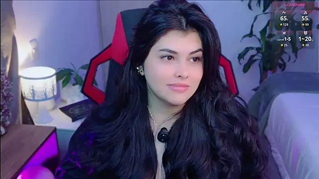 Alyaa s online show from April 2026 01:01:02 AM