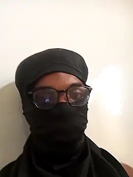 Snapshot of Smith23q123 chatting on March 2026 03:40:02 PM Smith23q123 online show from March 2026 03:40:02 PM