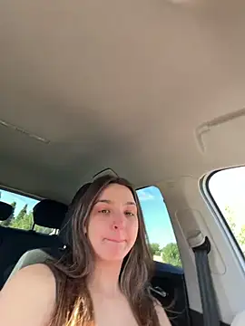 Snapshot of DoriDeluxe66 chatting on November 2025 12:27:02 PM DoriDeluxe66 online show from November 2025 12:27:02 PM