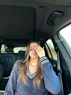 Snapshot of DoriDeluxe66 chatting on December 2025 12:36:02 PM DoriDeluxe66 online show from December 2025 12:36:02 PM