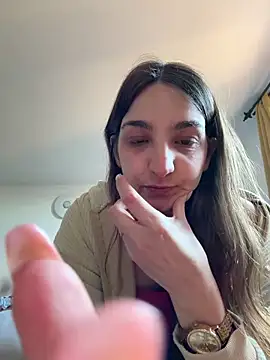 Snapshot of DoriDeluxe66 chatting on February 2026 03:44:01 PM DoriDeluxe66 online show from February 2026 03:44:01 PM