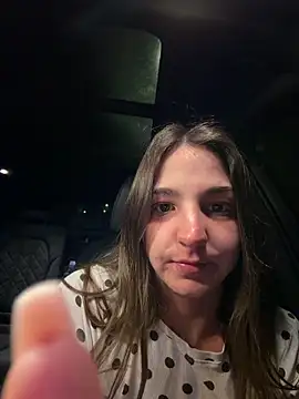 Snapshot of DoriDeluxe66 chatting on February 2026 09:51:01 PM DoriDeluxe66 online show from February 2026 09:51:01 PM