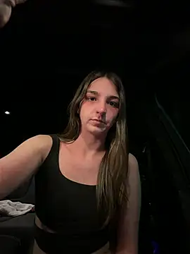 Snapshot of DoriDeluxe66 chatting on February 2026 10:13:02 PM DoriDeluxe66 online show from February 2026 10:13:02 PM