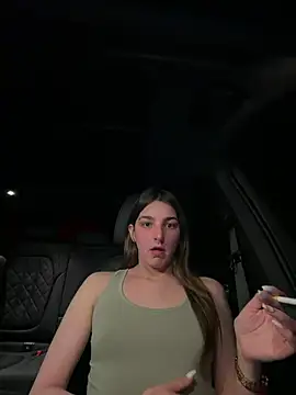 Snapshot of DoriDeluxe66 chatting on February 2026 10:28:02 PM DoriDeluxe66 online show from February 2026 10:28:02 PM