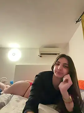 Snapshot of DoriDeluxe66 chatting on February 2026 06:48:01 PM DoriDeluxe66 online show from February 2026 06:48:01 PM