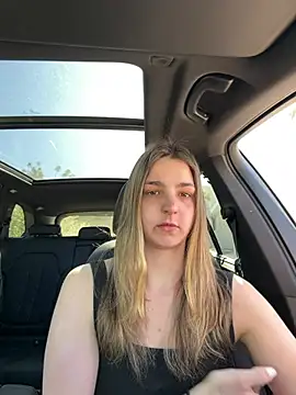 Snapshot of DoriDeluxe66 chatting on February 2026 10:47:01 AM DoriDeluxe66 online show from February 2026 10:47:01 AM