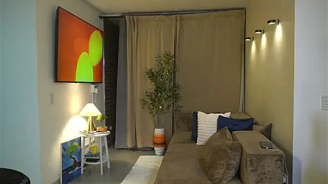 Snapshot of kendall_ruiz chatting on May 2026 11:43:01 PM kendall ruiz online show from May 2026 11:43:01 PM