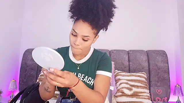 naia blessed online show from November 2025 07:10:01 PM