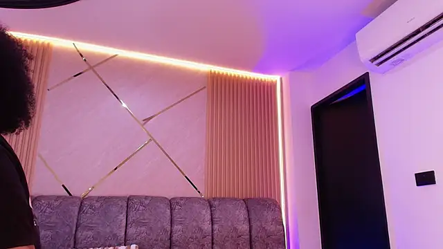 naia blessed online show from March 2026 07:17:01 PM