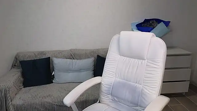 EvaMaddison online show from January 2025 04:25:02 AM