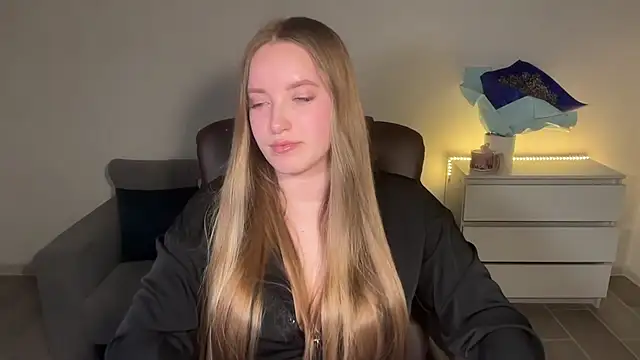 Snapshot of EvaMaddison chatting on July 2026 10:56:02 PM EvaMaddison online show from July 2026 10:56:02 PM