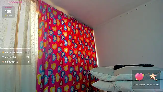 caroline tovar online show from February 2025 08:05:01 PM