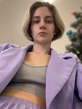 Snapshot of Feral_berry_8133 chatting on December 2024 06:00:01 AM Feral berry 8133 online show from December 2024 06:00:01 AM