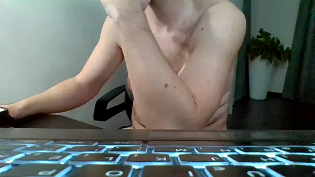 Snapshot of Horney_boy86 chatting on March 2025 10:52:02 PM Horney boy86 online show from March 2025 10:52:02 PM