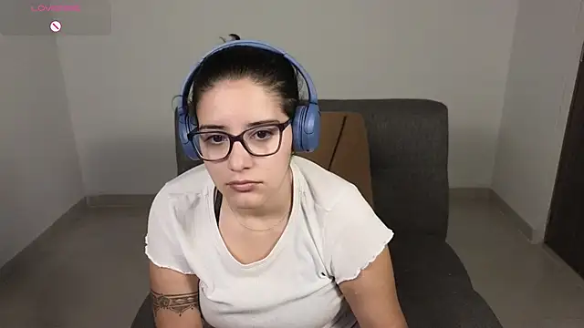 blue  moon  online show from October 2025 01:15:01 AM